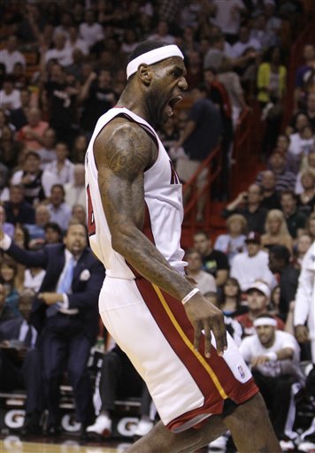 凯尔特人vs猛龙伤病：巴雷特继续缺席，奎克利出战成疑（凯尔特人vs猛龙伤情更新：巴雷特仍缺阵，奎克利出战存疑）