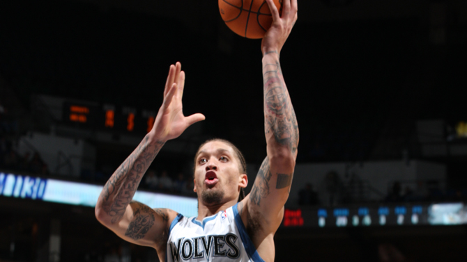 帕金斯盛赞狄龙领袖价值，称其与詹姆斯对决为体坛巅峰（帕金斯力赞狄龙领袖气质，称其与詹姆斯的对决堪称体坛巅峰）