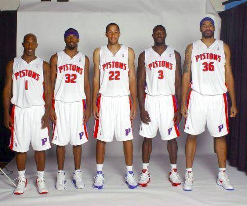 媒体人：国安总经理李明将离任，他已经与球员告别（媒体人：国安总经理李明即将卸任，已与球员道别）