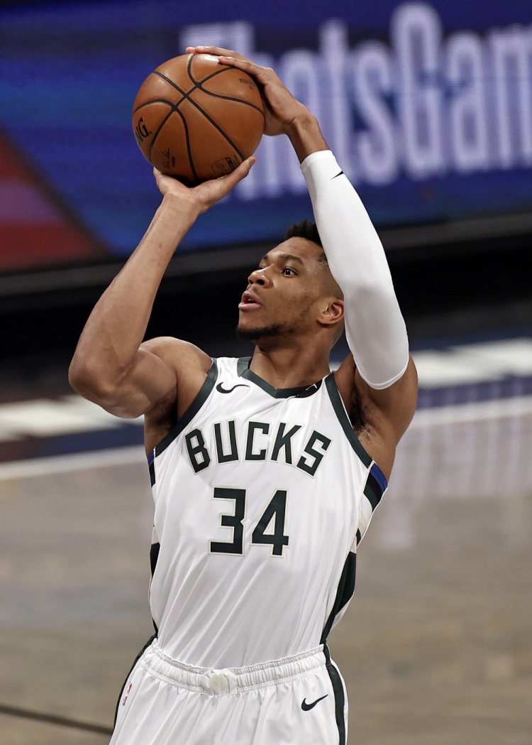 德媒报道阿森纳关注巴奥亚：近期不在最佳状态的德甲最快边锋（德媒：阿森纳有意巴奥亚，德甲速度最快边锋近况不佳）