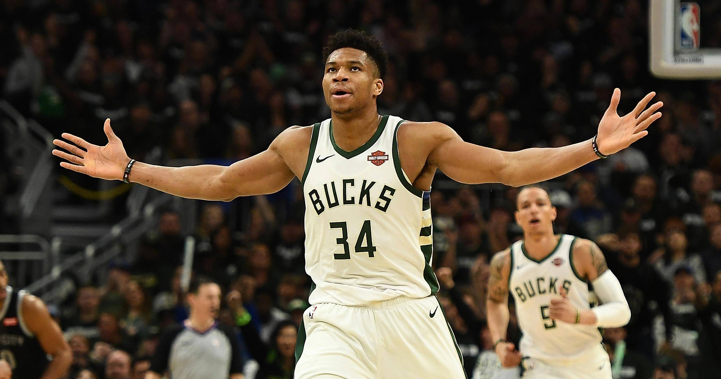 NBA明星球员换队动态（NBA巨星转会最新速递）