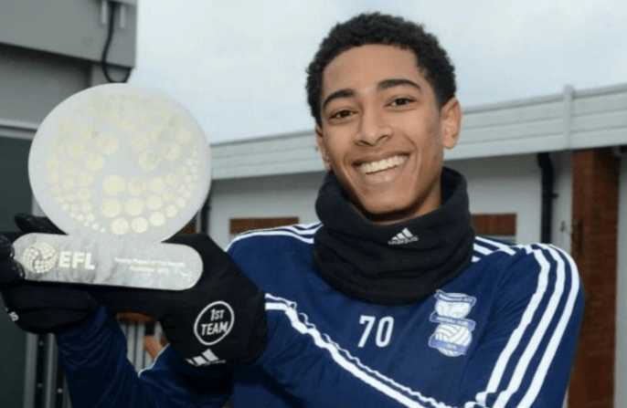 2-2战平切尔西，卡拉巴赫首次在欧战对阵英格兰球队拿分（与切尔西2-2战平，卡拉巴赫欧战对英格兰队首获积分）