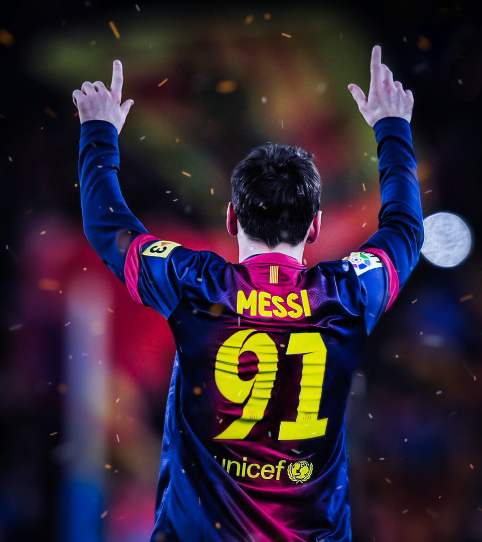 名宿之子！小马丁半场7中5得到10分2板2助（名宿后代小马丁半场7投5中斩获10分2篮板2助攻）