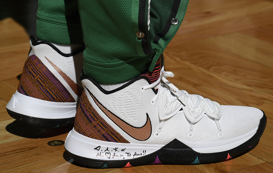 世界杯抽签夜即将到来！谁会惊喜，谁会惊叹？12月...（迎接世界杯抽签之夜：惊喜与惊叹花落谁家？12月揭晓）