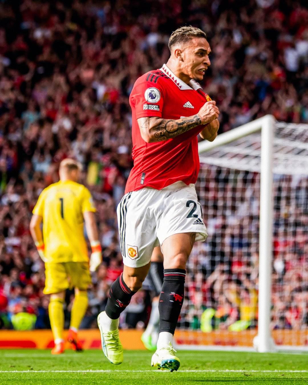 安帅：米利唐踢右后卫表现很好；有些惊讶埃斯特旺的天赋（安切洛蒂赞米利唐右后卫发挥出色：坦言埃斯特旺天赋超出预期）