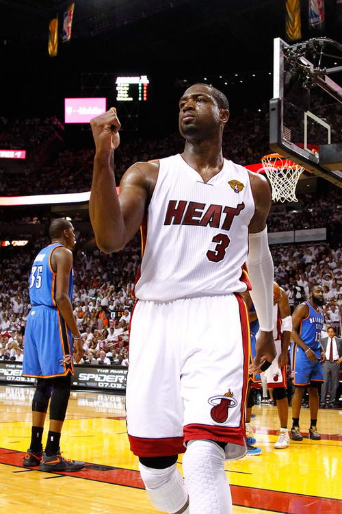 巴萨联赛大名单：什琴斯尼因肠胃炎未能入选，阿劳霍继续缺席（巴萨联赛名单出炉：什琴斯尼因肠胃炎落选，阿劳霍仍缺席）