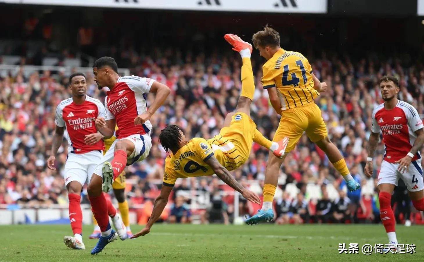 国脚伤愈后首秀建功，球迷称其回来了（国脚伤愈复出首秀发威，球迷赞其王者归来）