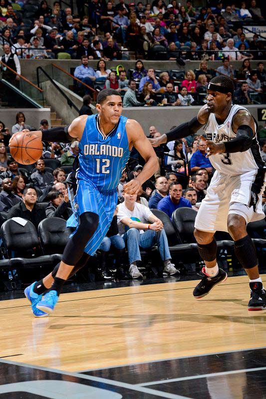 伤病潮袭扰阿森纳！赖斯等多名大将缺席训练，欧冠全胜之旅蒙阴影（阿森纳陷入伤病困局：赖斯等主力缺席训练，欧冠全胜前景生变）