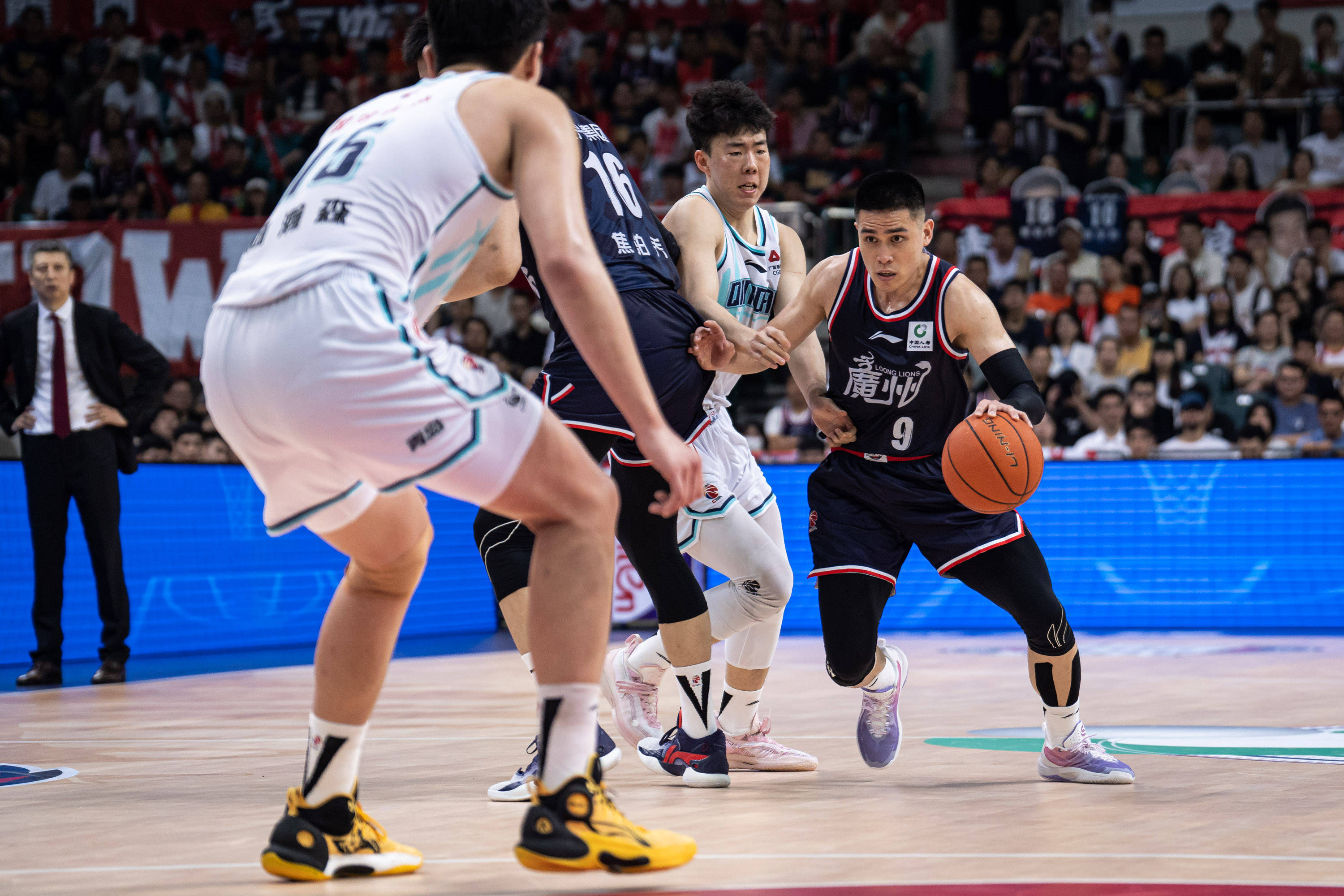 斯基拉：37岁的前葡萄牙国门帕特里西奥正在考虑退役（据斯基拉消息，37岁前葡萄牙国门帕特里西奥正考虑挂靴）