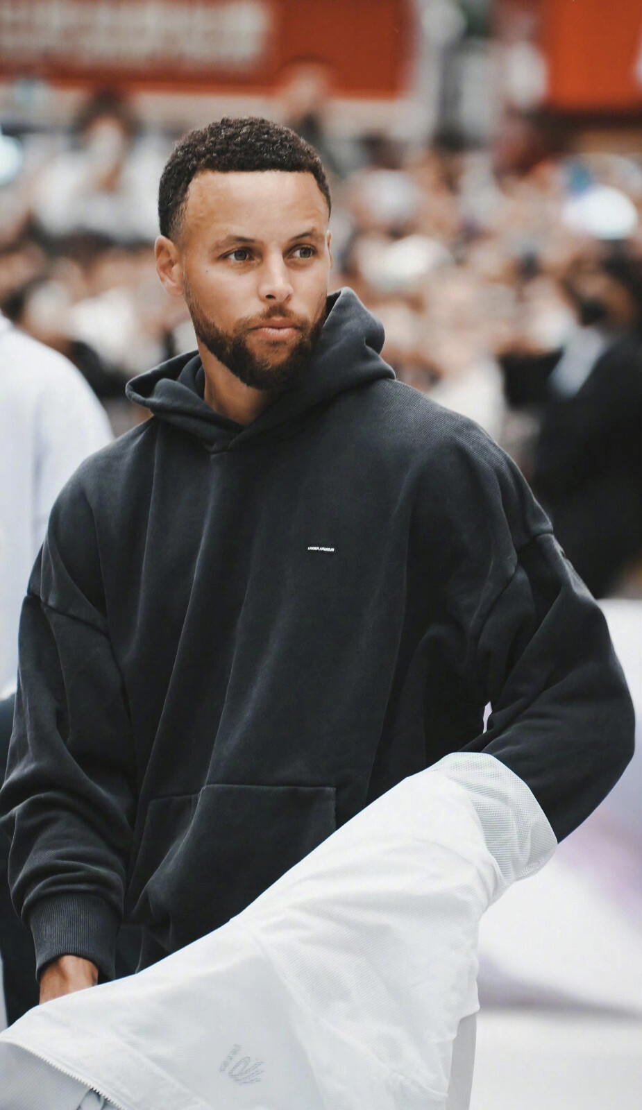 亚冠生死战！布里兰主场绞杀江原FC，8球神锋破局（亚冠生死局！布里兰主场强压江原FC，8球锋霸一锤定音）