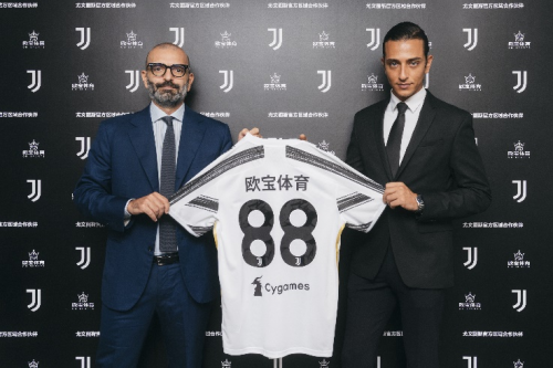 官方：马马当选非洲年度最佳新人；此前助摩洛哥U20世界杯夺冠（官宣：马马荣膺非洲年度最佳新秀，曾助摩洛哥U20捧起世界杯冠军）