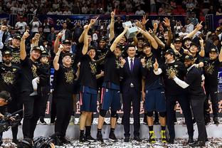 图片报：聚勒在多特已无未来；布兰特希望明年再决定未来（图片报：聚勒已不在多特未来计划内；布兰特倾向将去向推迟到明年再定）