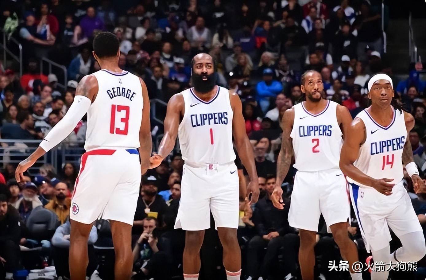 随着奥萨苏纳2-0,西甲最新积分榜出炉：多支老牌劲旅沉沦令人唏嘘（奥萨苏纳2-0告捷，西甲最新积分榜出炉：多支传统豪门低迷令人唏嘘）