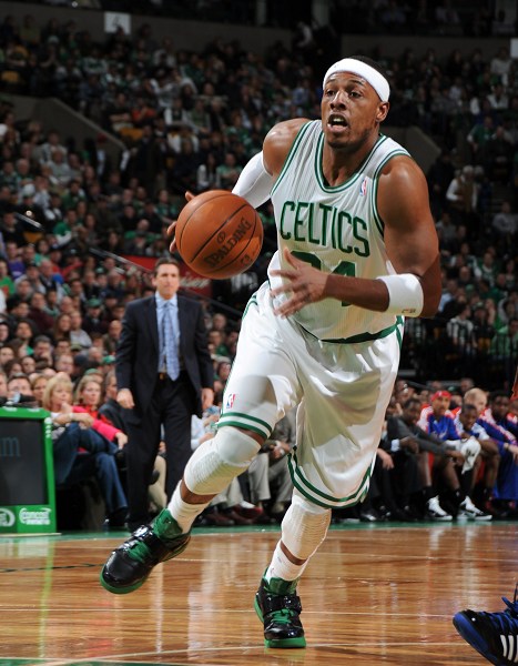 巴萨vs毕巴首发：亚马尔、莱万、尼科在列，拉菲尼亚替补（巴萨对毕巴首发公布：亚马尔、莱万、尼科先发，拉菲尼亚替补）